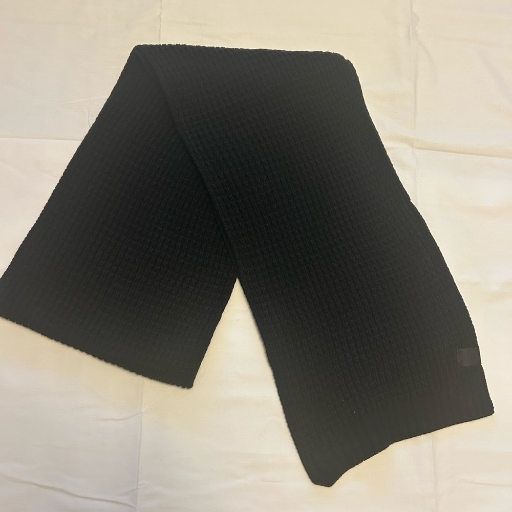 Calvin Klein Black Knit Scarf